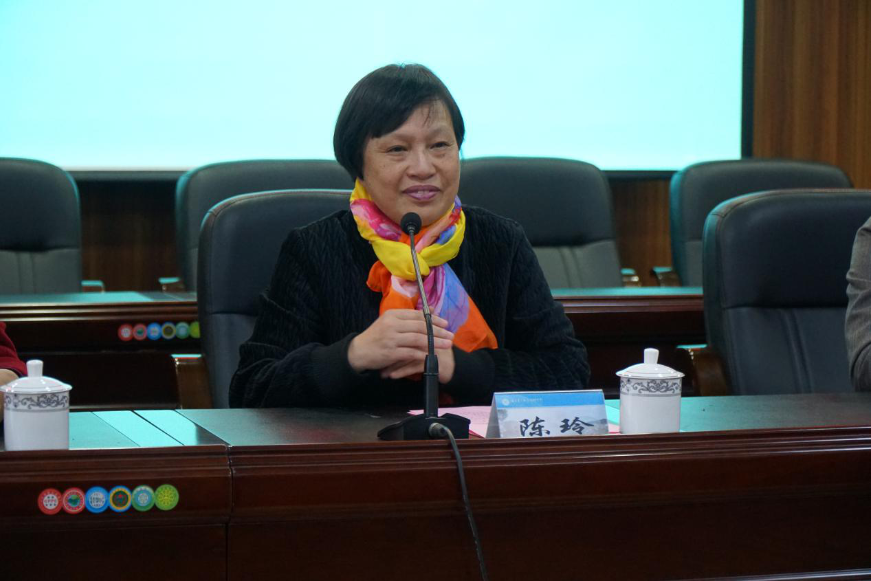 陈玲校长致开幕词裁判代表马玉芳宣誓监督员吴生文宣誓参赛选手代表