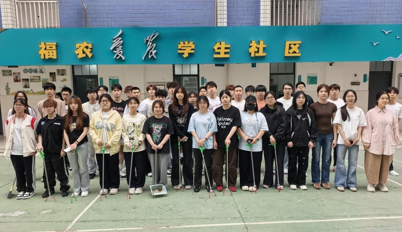 园艺园林学院开展校园环境整治劳动教育实践活动 以劳育人共建美丽校园